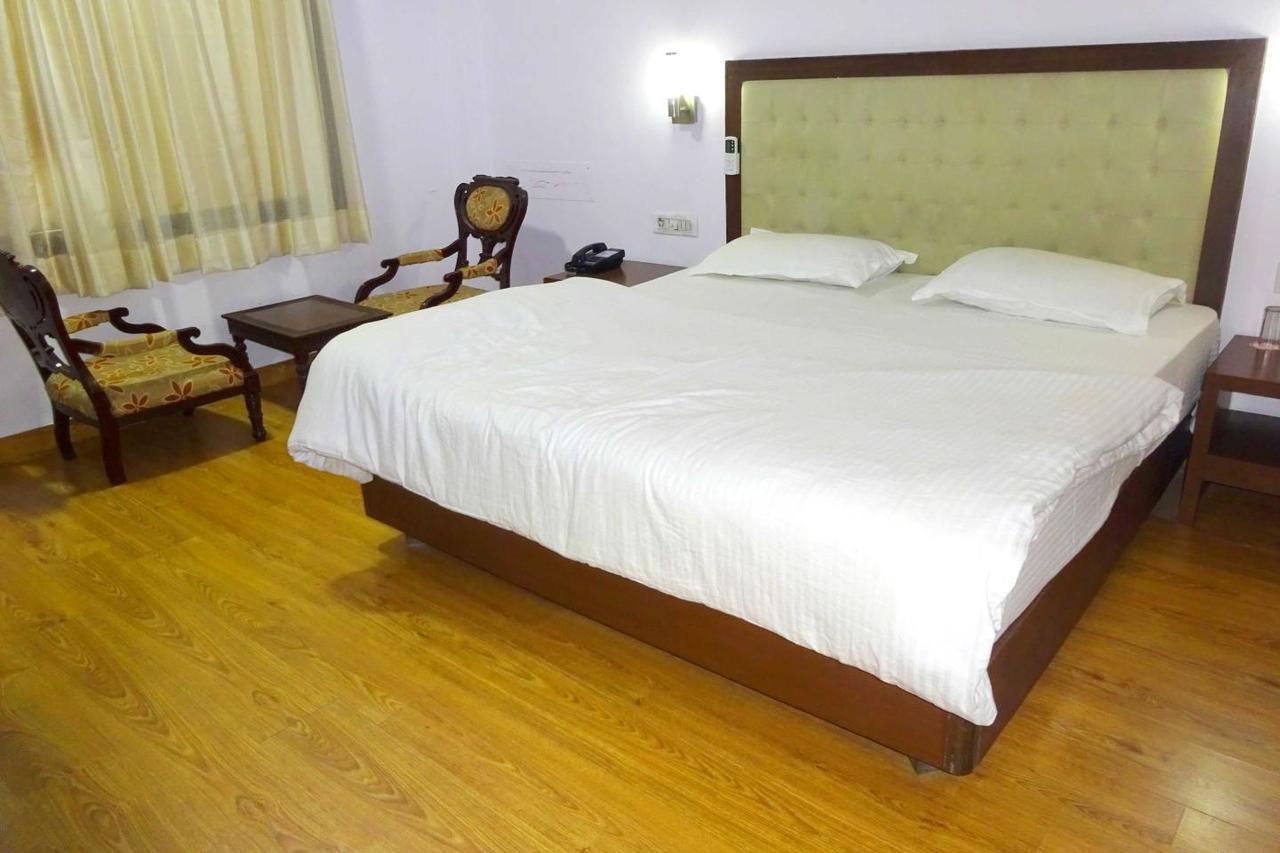 Hotel Utsav นาถดวารา ภายนอก รูปภาพ