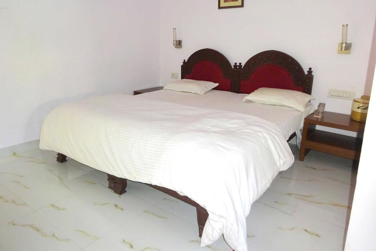 Hotel Utsav นาถดวารา ภายนอก รูปภาพ